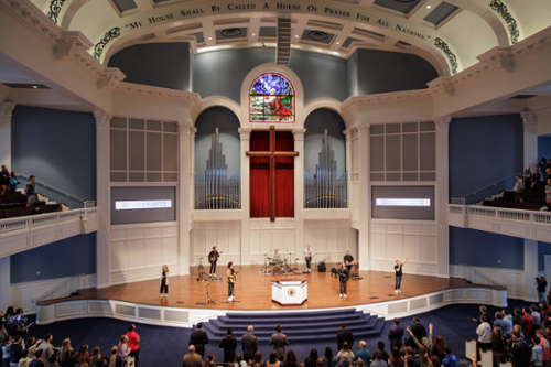 photo of the inside of the DBU chapel during chapel